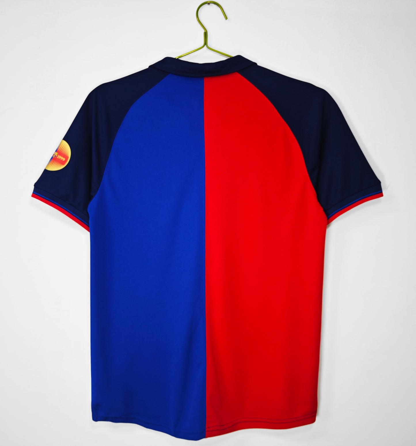 Barcelona 1999/00 Home Kit