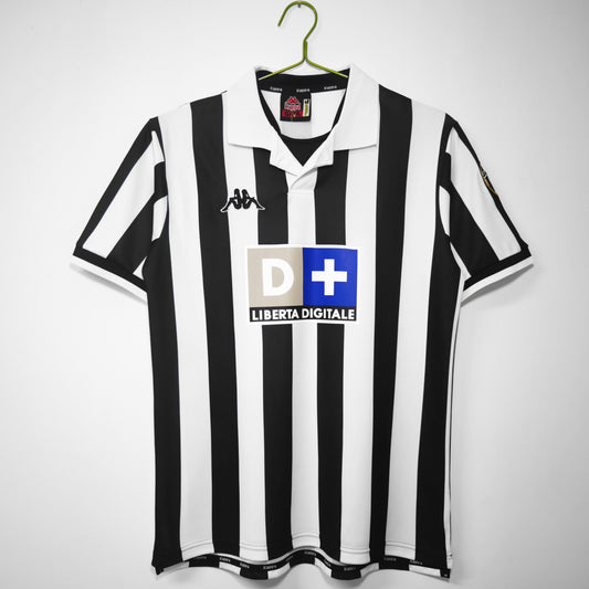 Juventus 1998/99 Home Kit