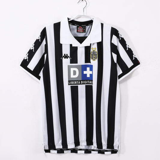 Juventus 1999/00 Home Kit