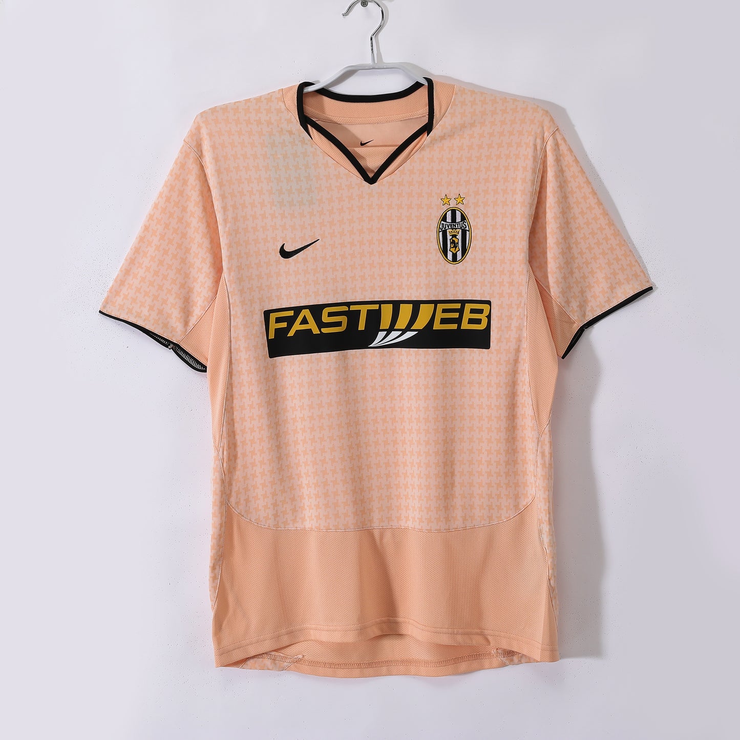Juventus 2003/04 Third Kit