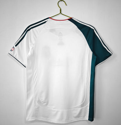 Liverpool 2006/07 Away Kit