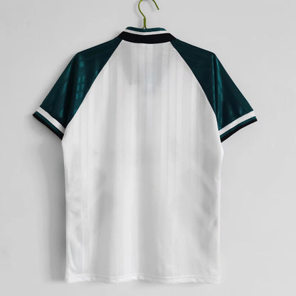 Liverpool 1993/95 Away Kit